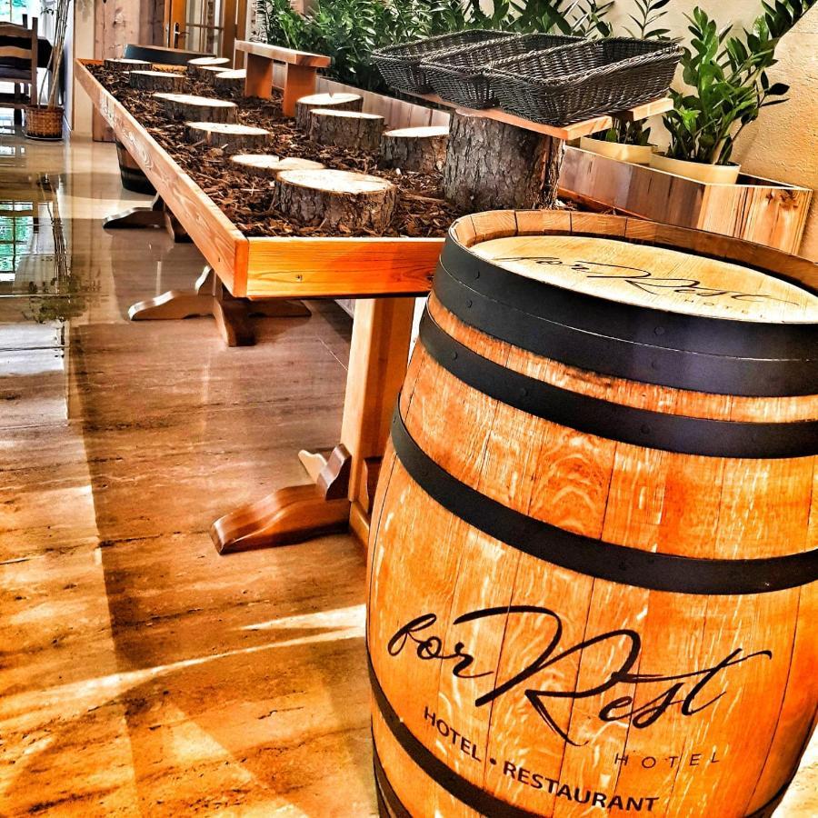 Forrest Hotel Chomutov Kültér fotó