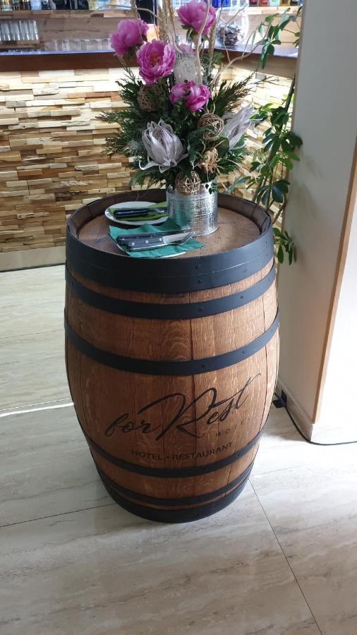 Forrest Hotel Chomutov Kültér fotó