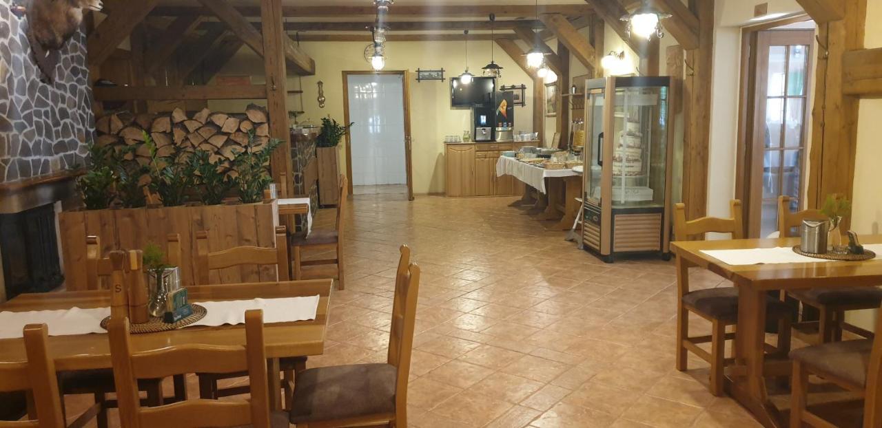 Forrest Hotel Chomutov Kültér fotó