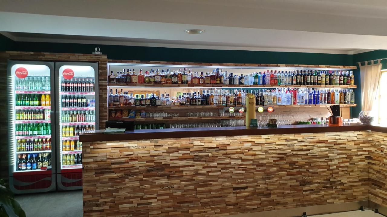Forrest Hotel Chomutov Kültér fotó