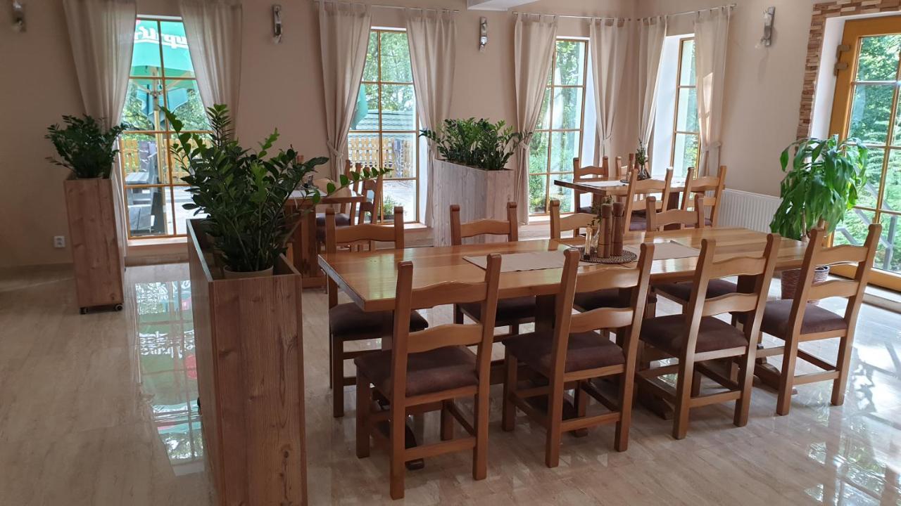 Forrest Hotel Chomutov Kültér fotó