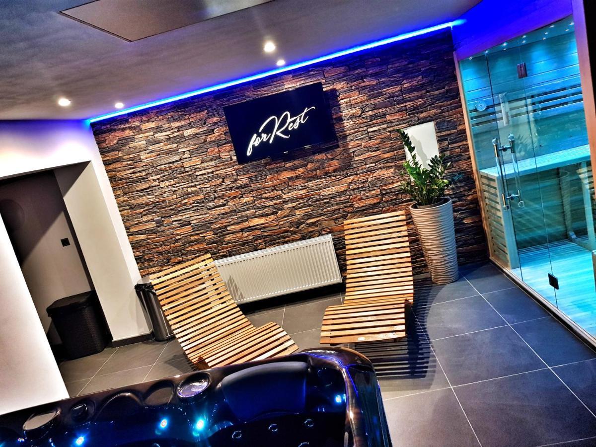Forrest Hotel Chomutov Kültér fotó