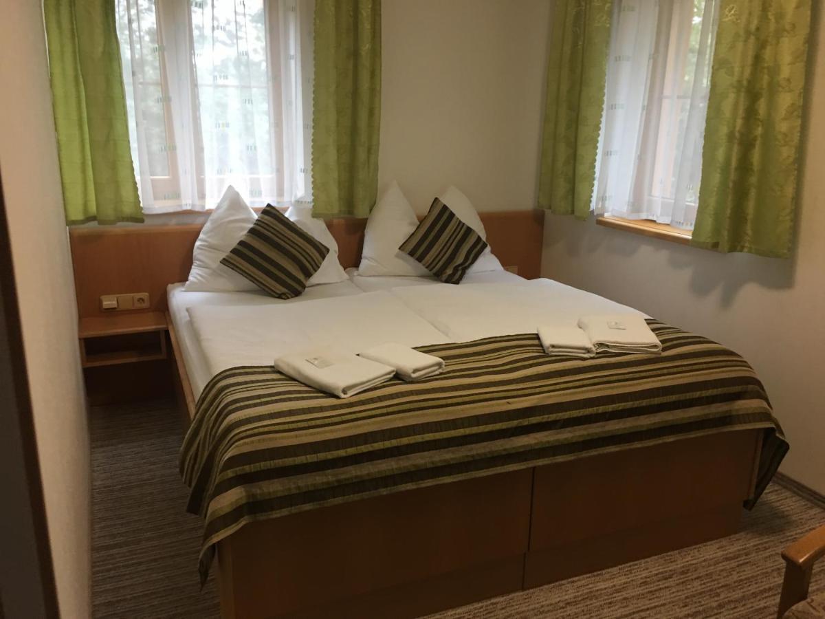 Forrest Hotel Chomutov Kültér fotó